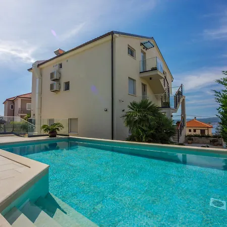 Dita 3 - Hr-10485-03 By Interhome * Crikvenica